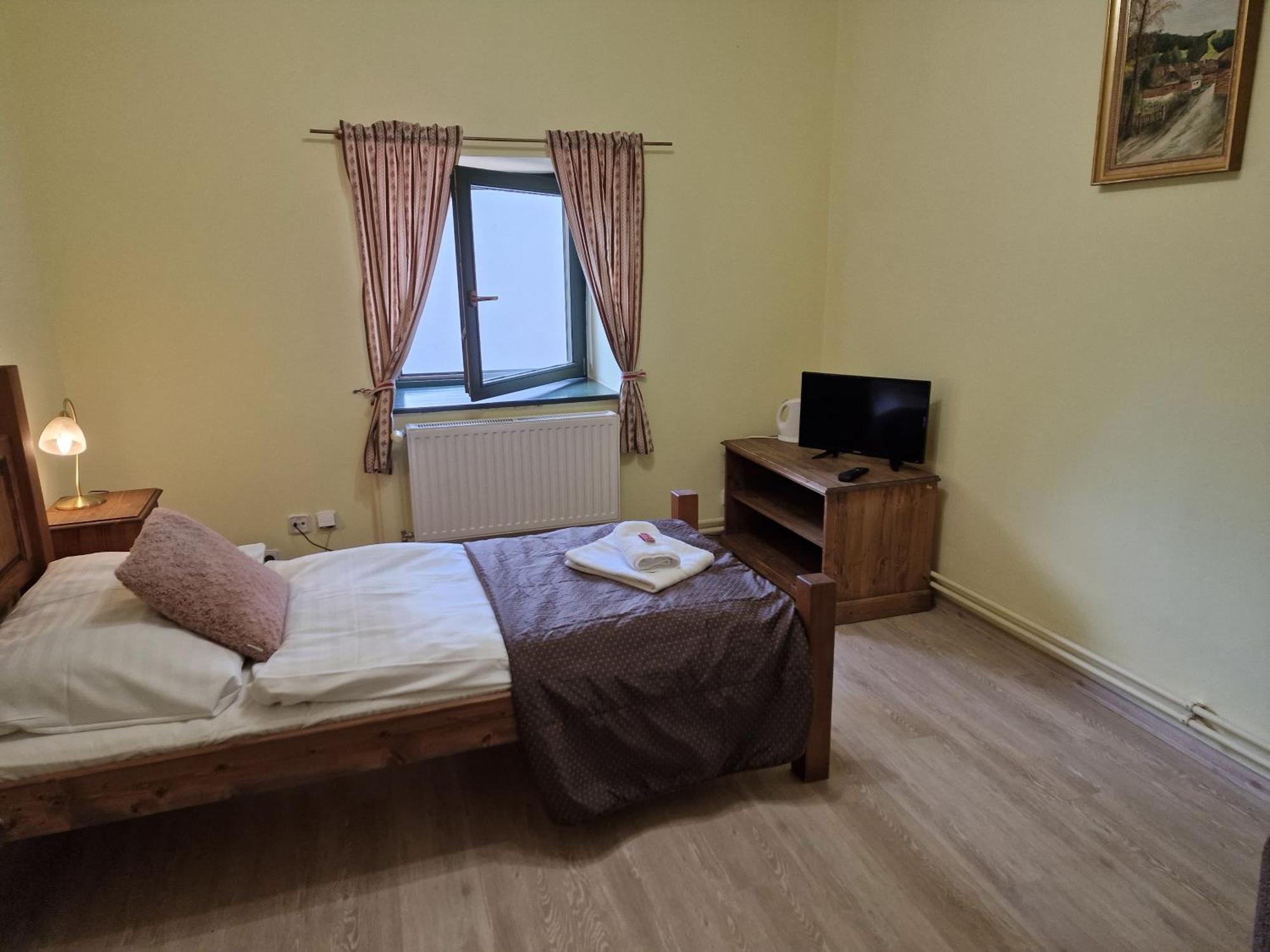 Hotel Opat Kutná Hora Kültér fotó
