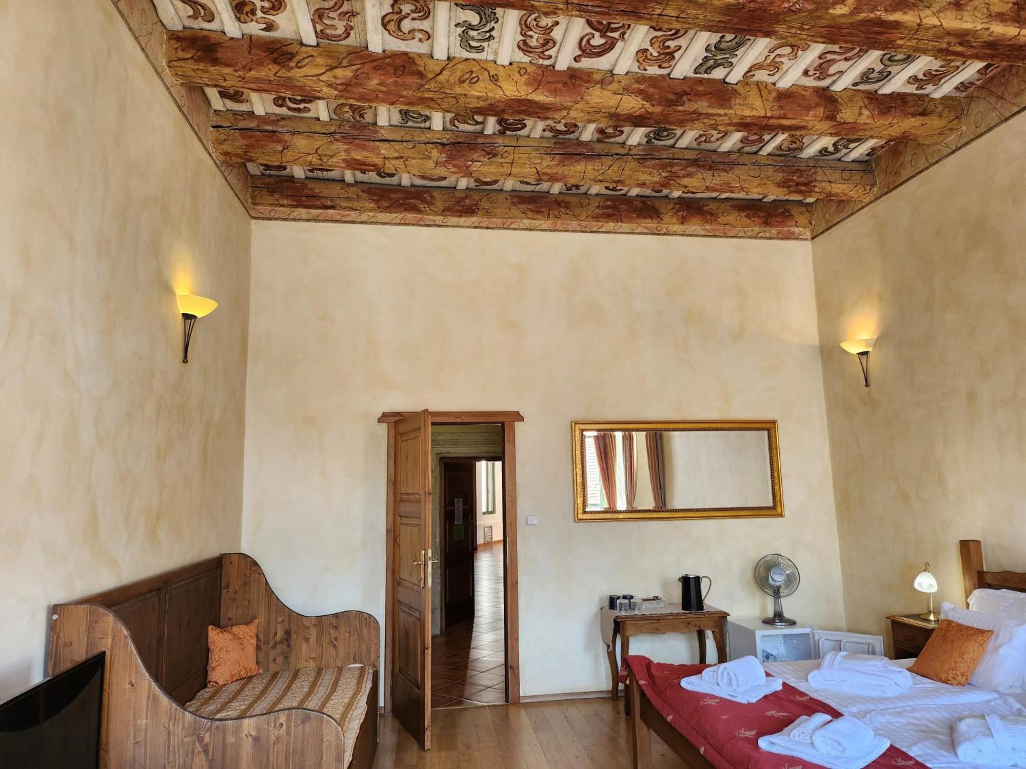 Hotel Opat Kutná Hora Kültér fotó